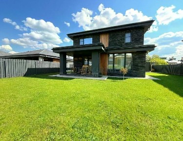 Продается 2-этажный коттедж, 160 м²