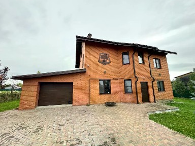 Продается 3-этажный дом, 304,7 м²
