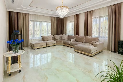Продается 2-этажный дом, 380 м²