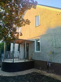 Продается 2-этажный дом, 230 м²