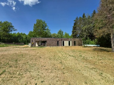 Продается 1-этажный коттедж, 200 м²