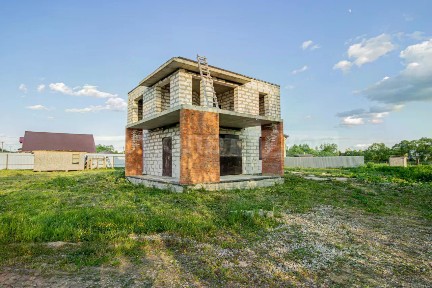 Продается 2-этажный дом, 156 м²