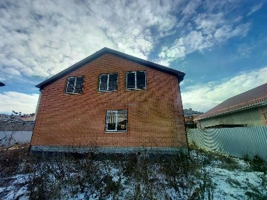 Продается 2-этажный дом, 298,7 м²