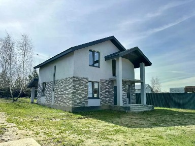 Сдается 2-этажный дом, 208 м²