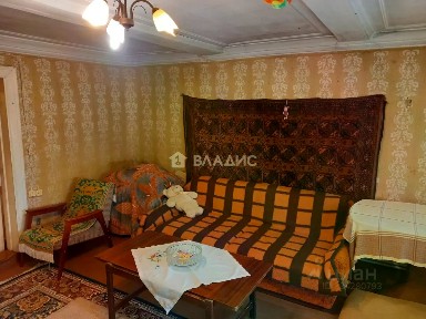 Продается 1/2 часть дома, 181,8 м²