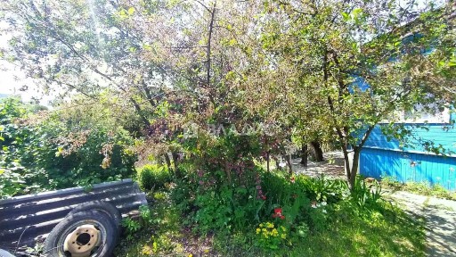 Продается 1/2 часть дома, 65 м²