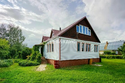 Продается 2-этажный дом, 193,8 м²