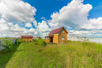 Продается 2-этажный дом, 60 м²