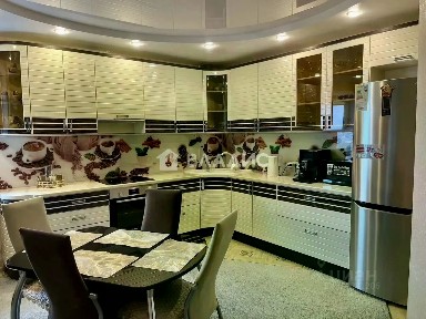 Продается 2-комн. квартира, 79 м²