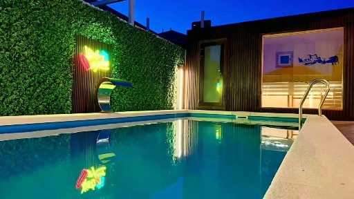 Продается 3-этажный таунхаус, 160 м²