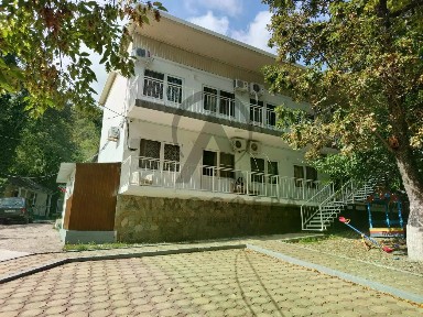 Продается 2-этажный дом, 300 м²