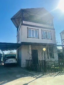 Продается 3-этажный дом, 107,6 м²