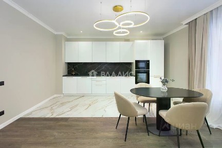 Продается 3-комн. квартира, 90 м²