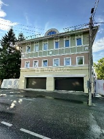 Продается 3-комн. квартира, 144,4 м²