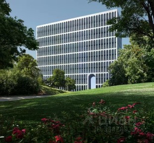 Продается 3-комн. квартира, 164 м²