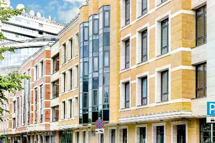 Продаются 5-комн. апартаменты, 180,2 м²