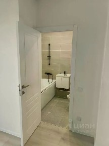 Санкт-Петербург, р-н Пушкинский, мкр. Шушары, просп. Старорусский, 1