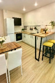 Продается 2-комн. квартира, 65 м²