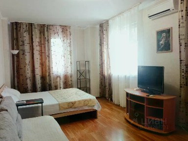 Сдается 2-комн. квартира, 82 м²
