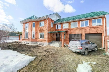 Продается 3-этажный коттедж, 280,2 м²
