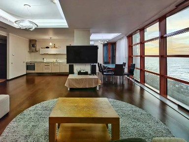 Сдается 3-комн. квартира, 104 м²