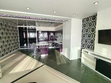 Продается 2-комн. квартира, 96 м²