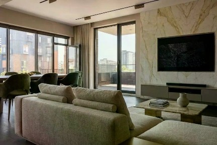 Сдается 4-комн. квартира, 185 м²