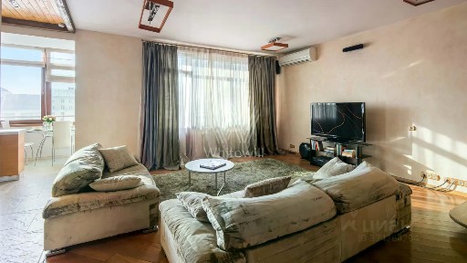 Сдается 3-комн. квартира, 130 м²
