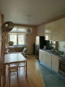 Сдается 2-комн. квартира, 98 м²