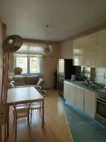 Сдается 2-комн. квартира, 98 м²