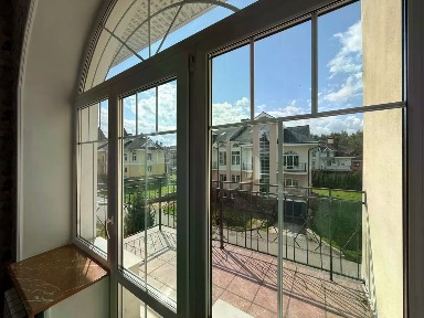 Продается 4-комн. квартира, 236,2 м²