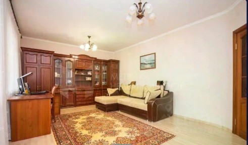 Продается 2-комн. квартира, 77,6 м²