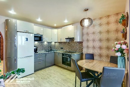 Продается 2-комн. квартира, 56 м²
