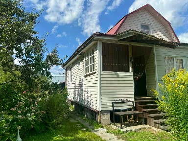 Продается 2-этажный дом, 100 м²
