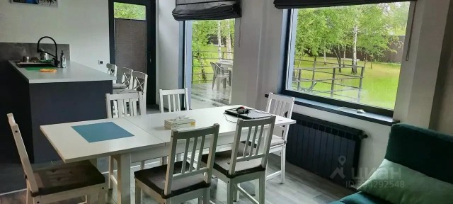 Сдается 2-этажный дом, 151 м²