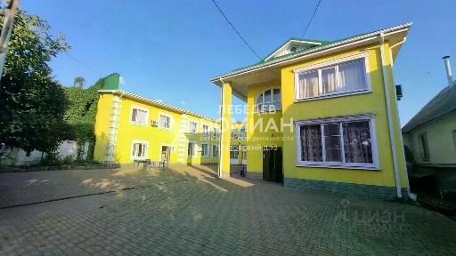 Продается 2-этажный дом, 629,9 м²