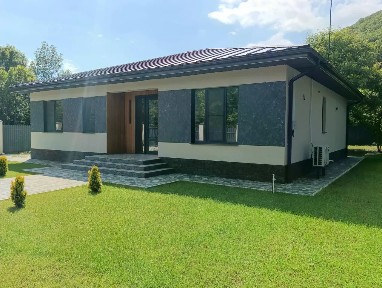 Продается 1-этажный дом, 130 м²