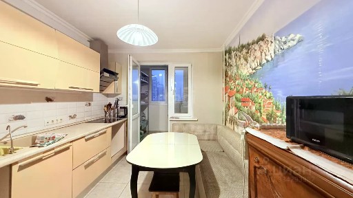 Продается 2-комн. квартира, 57 м²