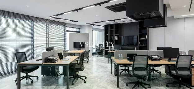 Продаются 3-комн. апартаменты, 225 м²