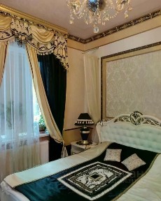 Сдается 2-этажный дом, 270 м²
