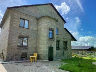 Продается 3-этажный коттедж, 333 м²