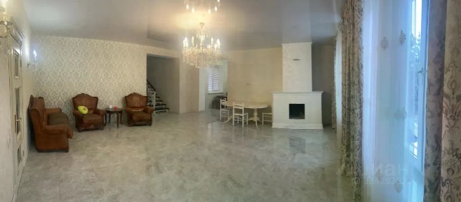 Сдается 3-этажный коттедж, 299 м²