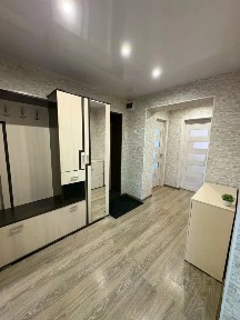 Продается 4-комн. квартира, 76 м²