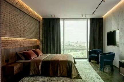 Сдается 3-комн. квартира, 141 м²