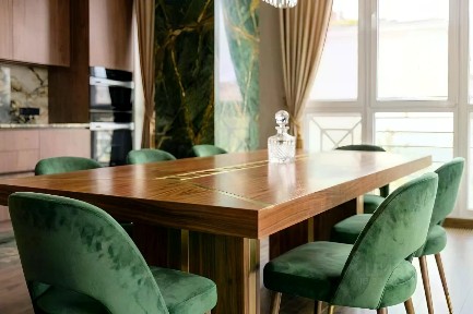 Сдается 4-комн. квартира, 204 м²