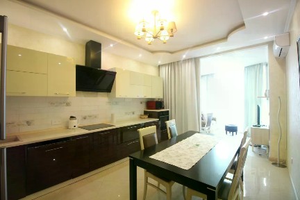 Продается 2-комн. квартира, 88 м²