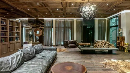 Продается 2-этажный коттедж, 1 000 м²