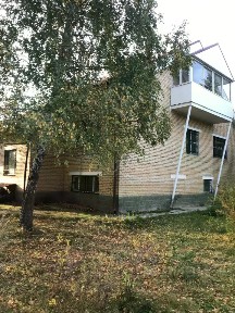 Продается 3-этажный дом, 380 м²