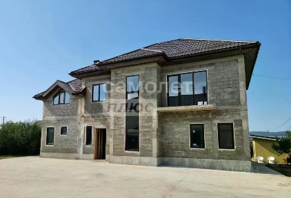 Продается 2-этажный дом, 290,1 м²