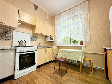 Продается 4-комн. квартира, 72 м²